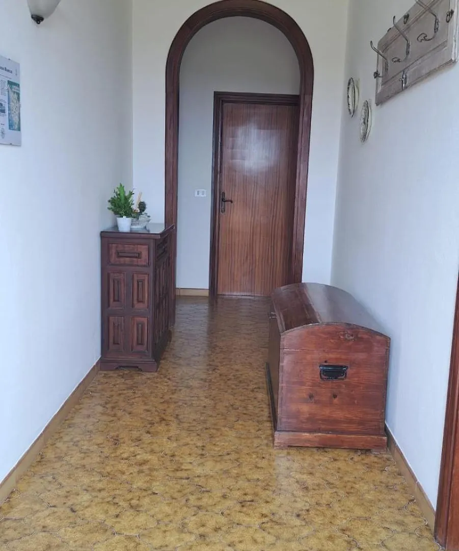 Apartment Appartamento Rosa Bianca A Vada Italy